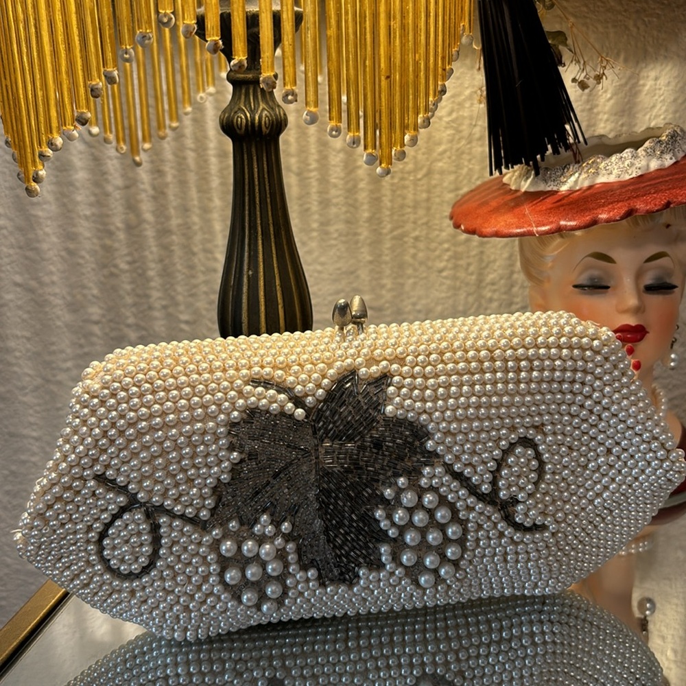 Vintage clutch purse, Victorian style, beating, beautiful design, feminine.